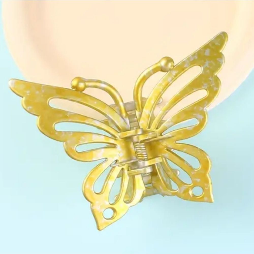 Butterfly hair claw clip
